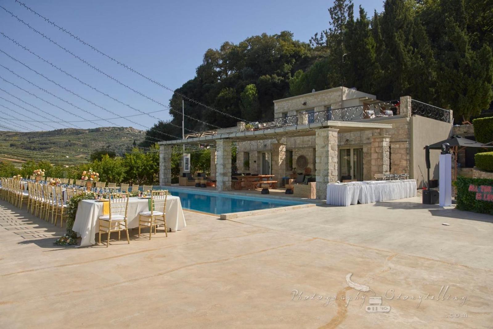 Villa Mantilari Wine Estate 7 Apartments 2 Private Pools 1 Heated Tennis Court Fitness Center Archanes Ngoại thất bức ảnh