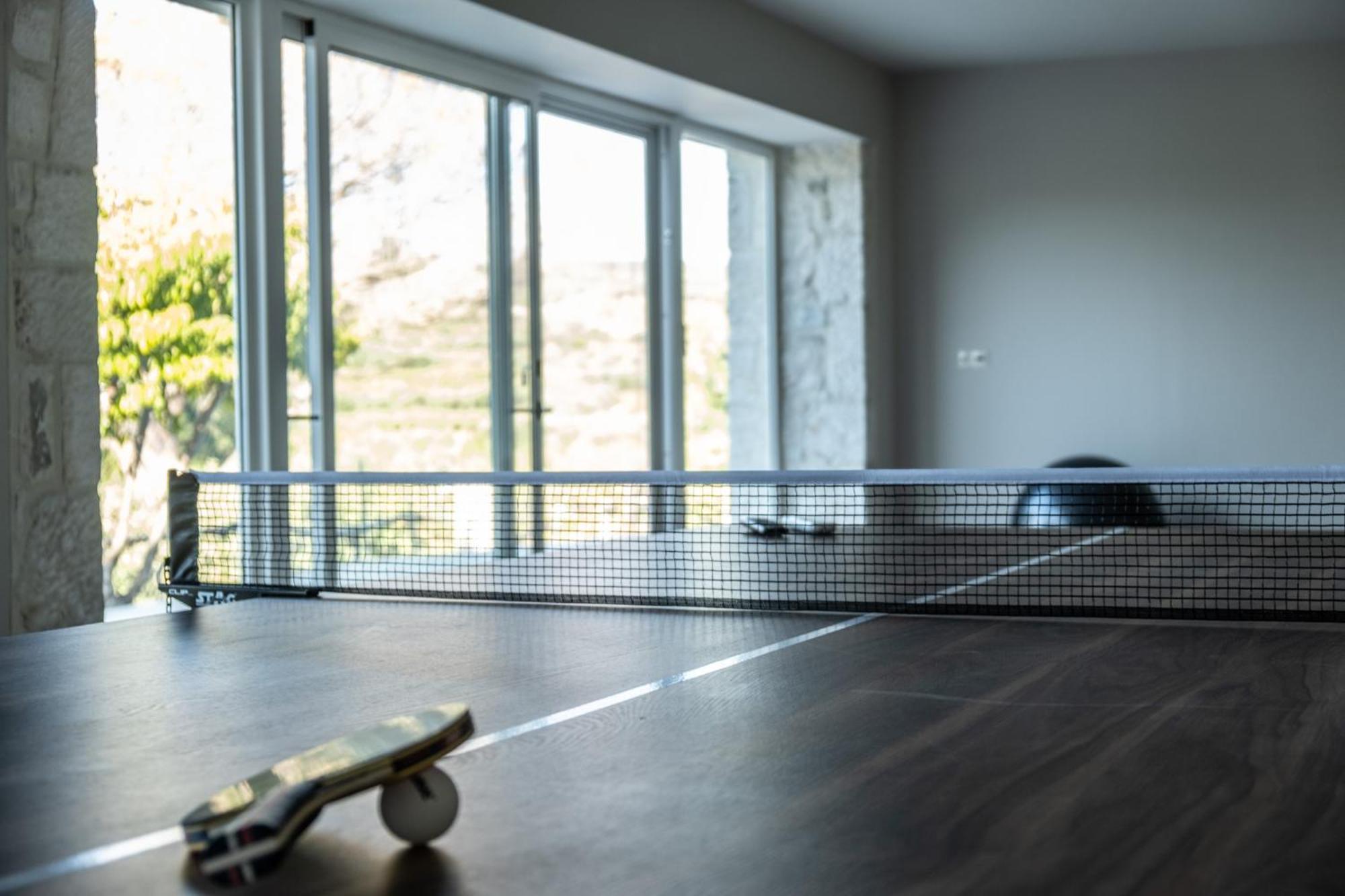 Villa Mantilari Wine Estate 7 Apartments 2 Private Pools 1 Heated Tennis Court Fitness Center Archanes Phòng bức ảnh